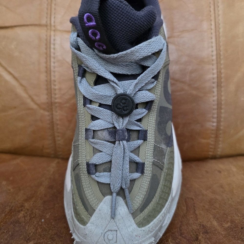 Nike ACG Mountain Fly Sneakers